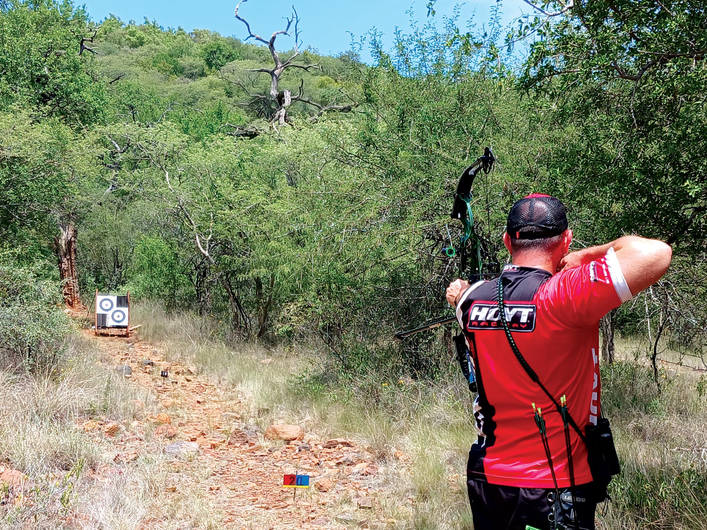 Archery competition: sun, scores and stamina