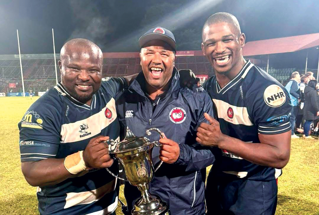 RHINOS OUTMUSCLE WOLVERINES!