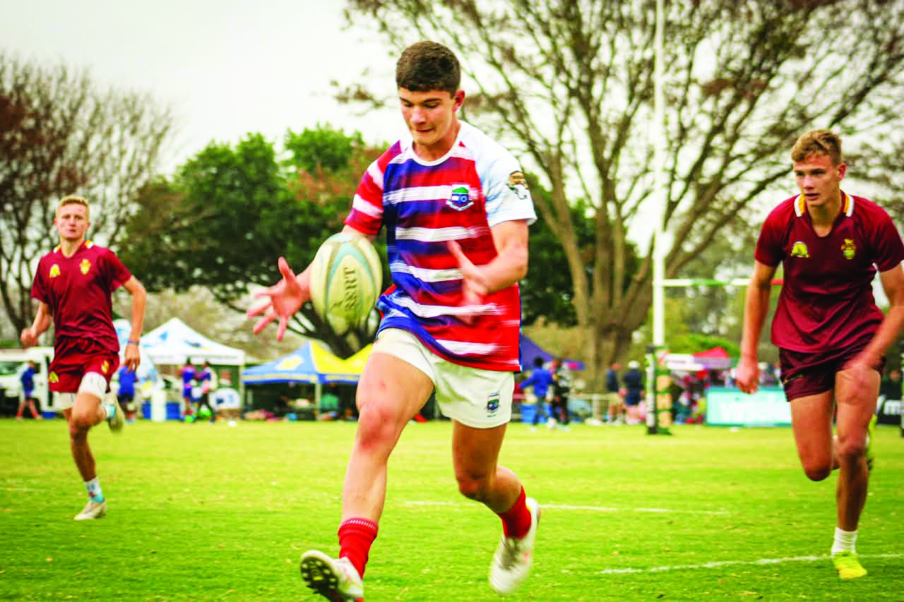 HFM se sewesmanne wys staal by Blitzfees